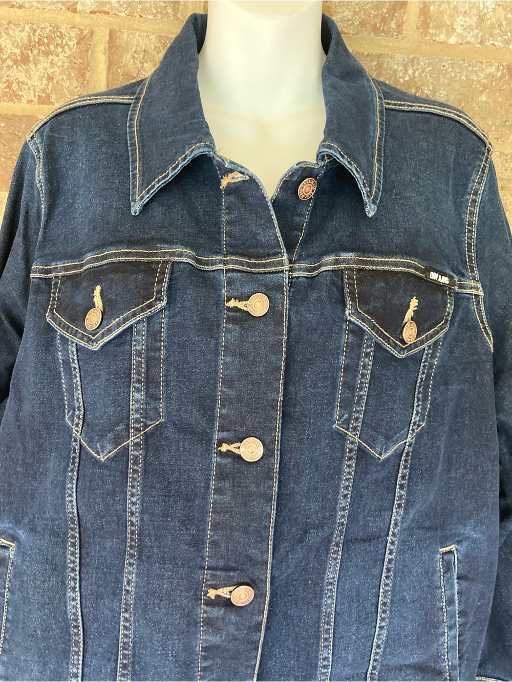 DKNY Denim trucker jacket size 2X New With Tags - Picture 4 of 10
